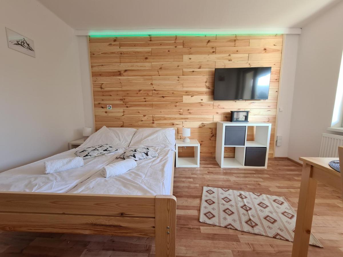 Apartamenty Willa Naskarpie Jacuzzi Sauna Basen วีสวา ภายนอก รูปภาพ